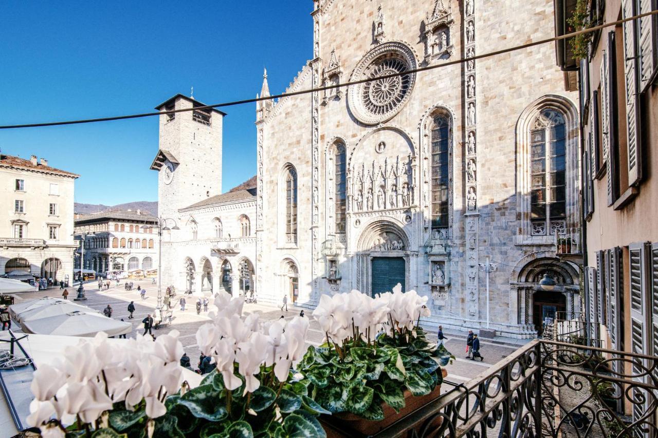 La Finestra Sul Duomo - The House Of Travelers Apartment Como Exterior photo